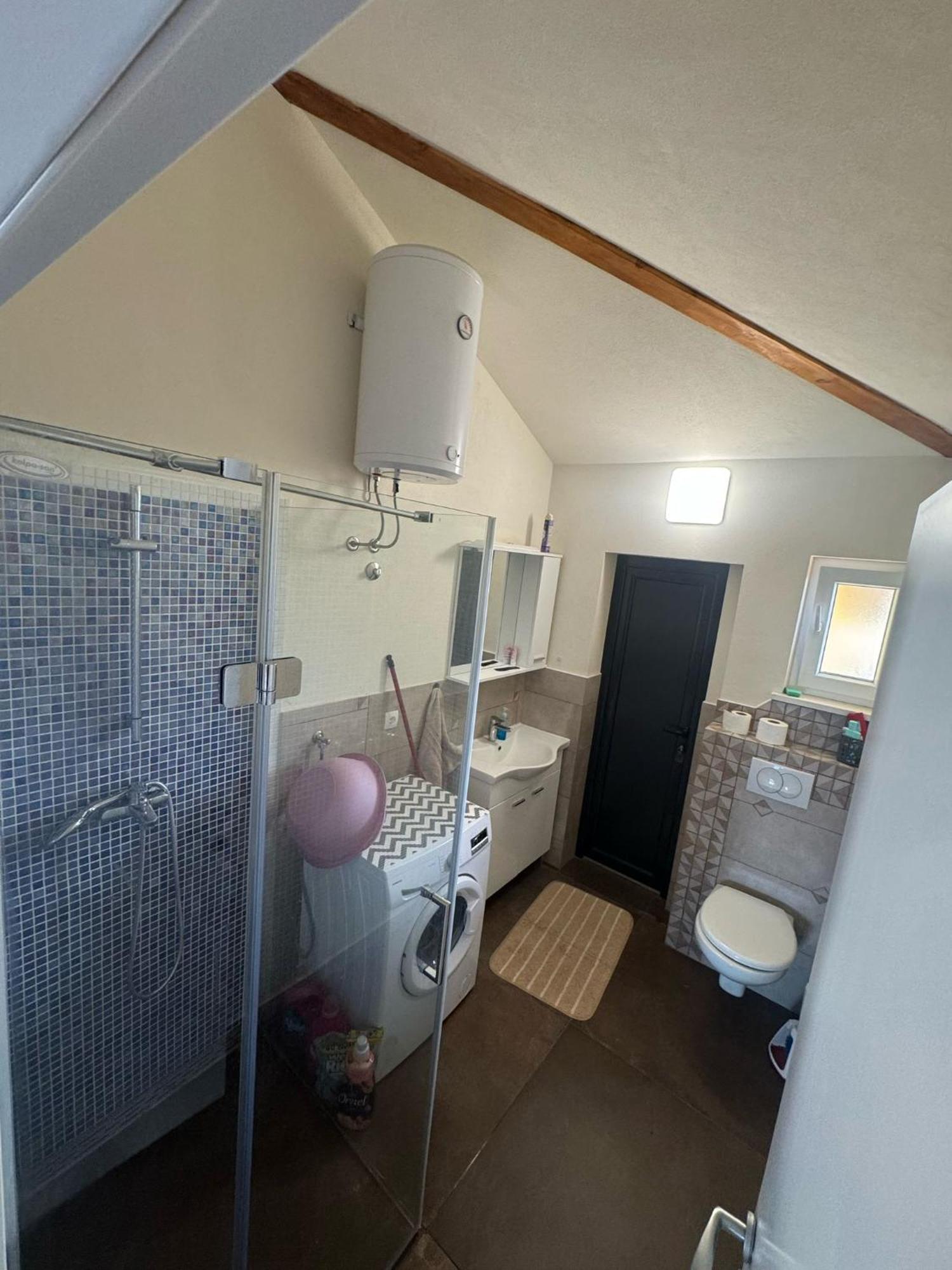 Apartment Nensi *
