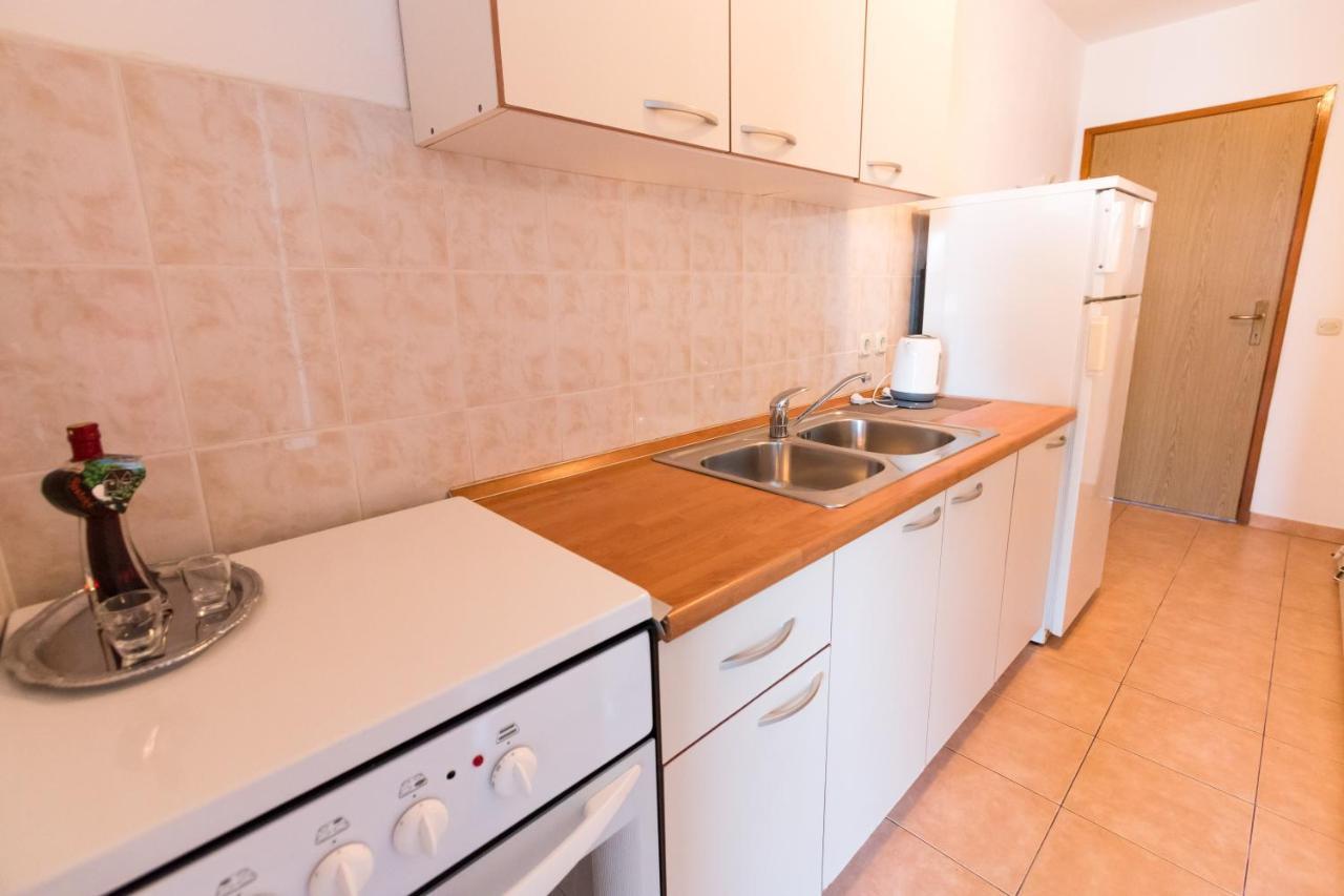 Apartment Nensi Kukljica