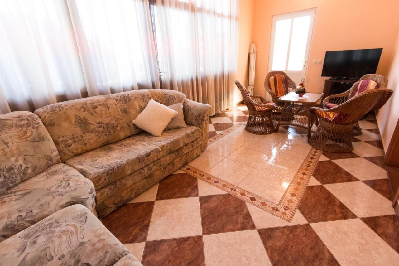 Apartament Nensi Kukljica
