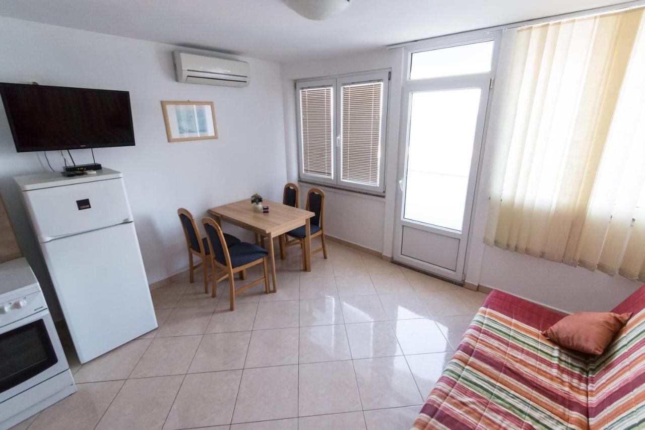 Nensi Apartman Kukljica
